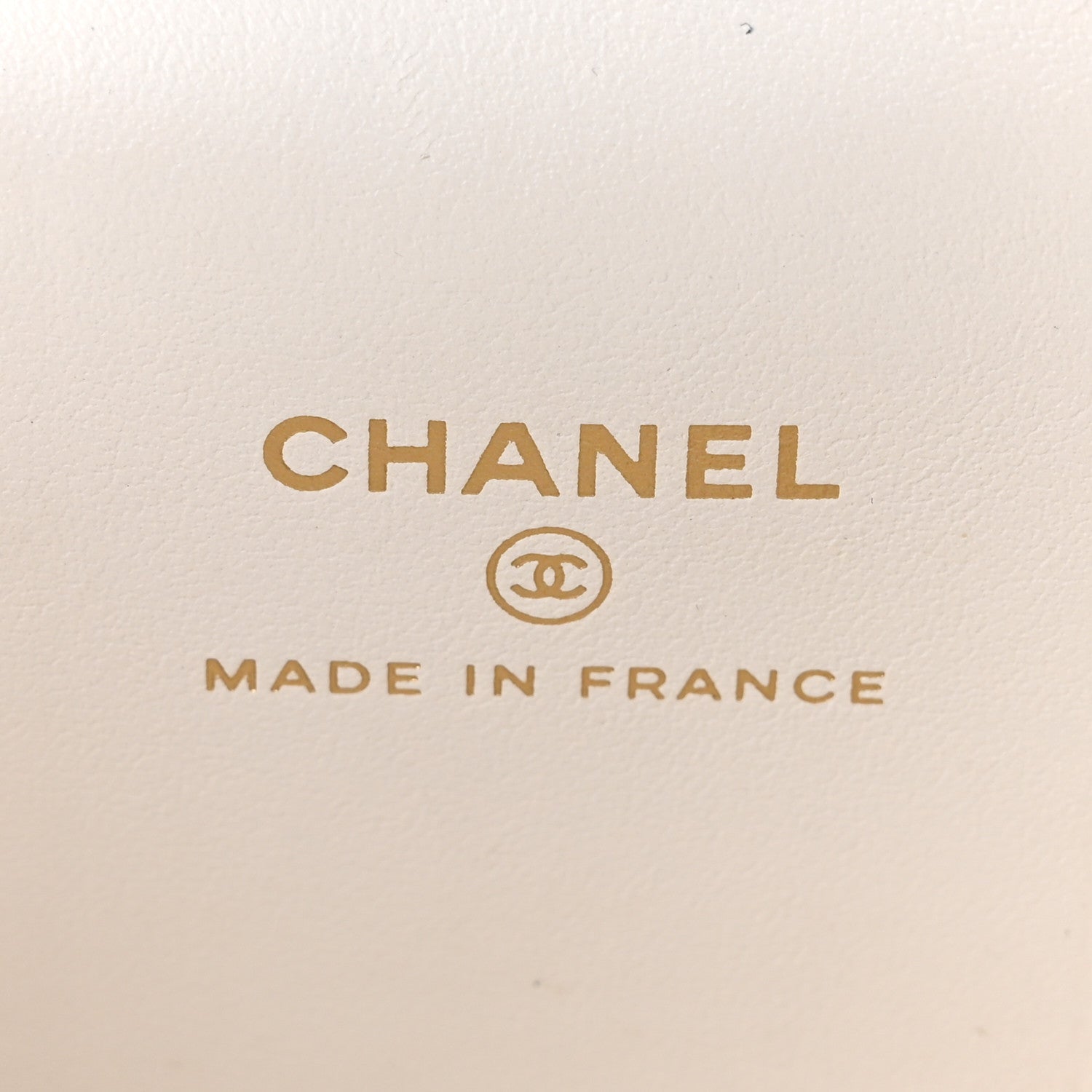 Chanel Caviar Quilted Enamel Coco Casino Mini Vanity Case With Chain White 5 of 9
