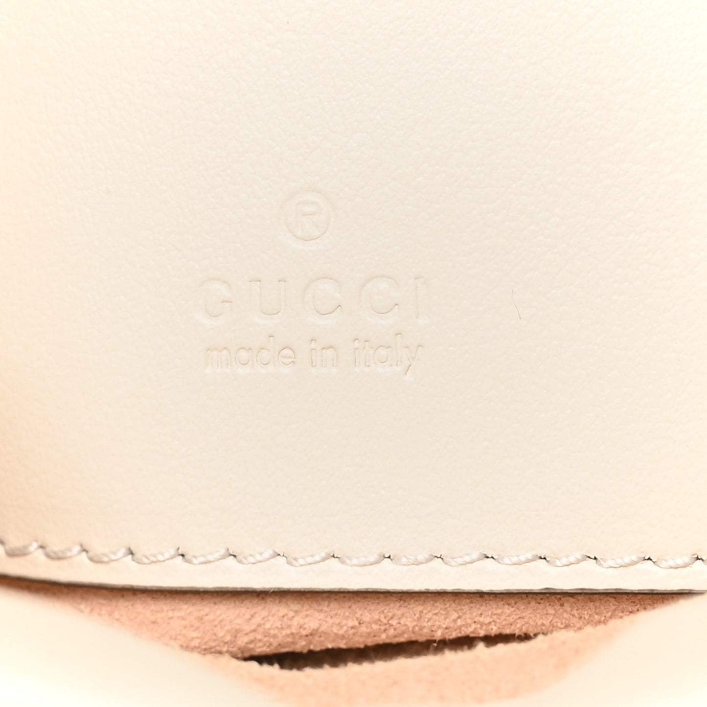 Calfskin Matelasse Mini GG Marmont 2.0 Bucket Bag White