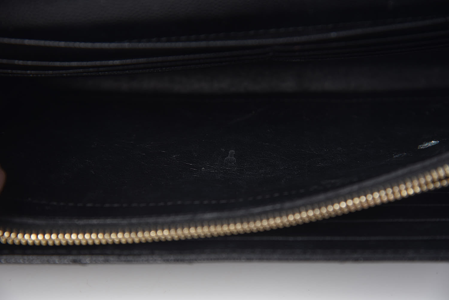Saint Laurent Grain De Poudre Matelasse Chevron Monogram Chain Wallet Black 12 of 23