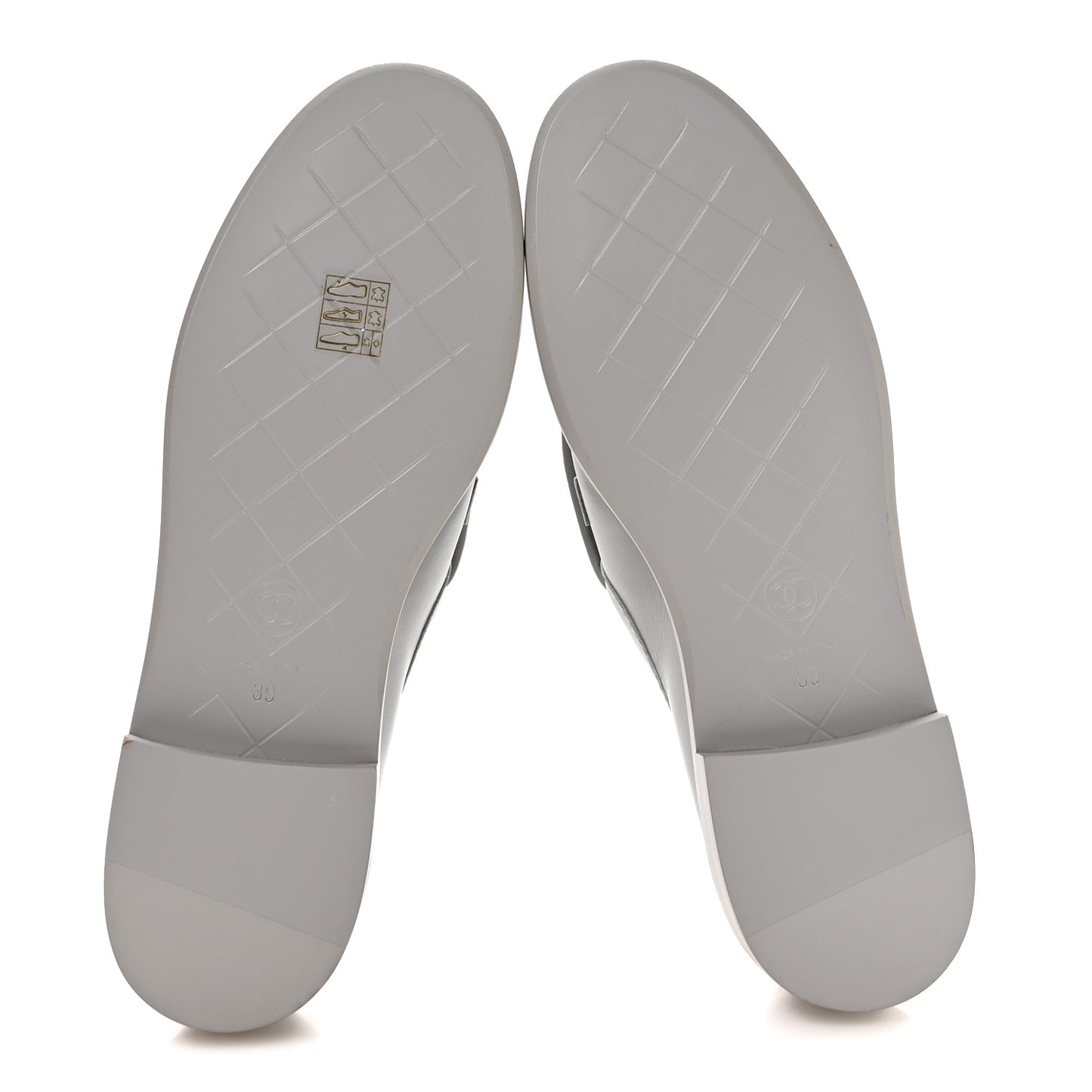Lambskin Quilted CC Turnlock Loafers 39 Grey