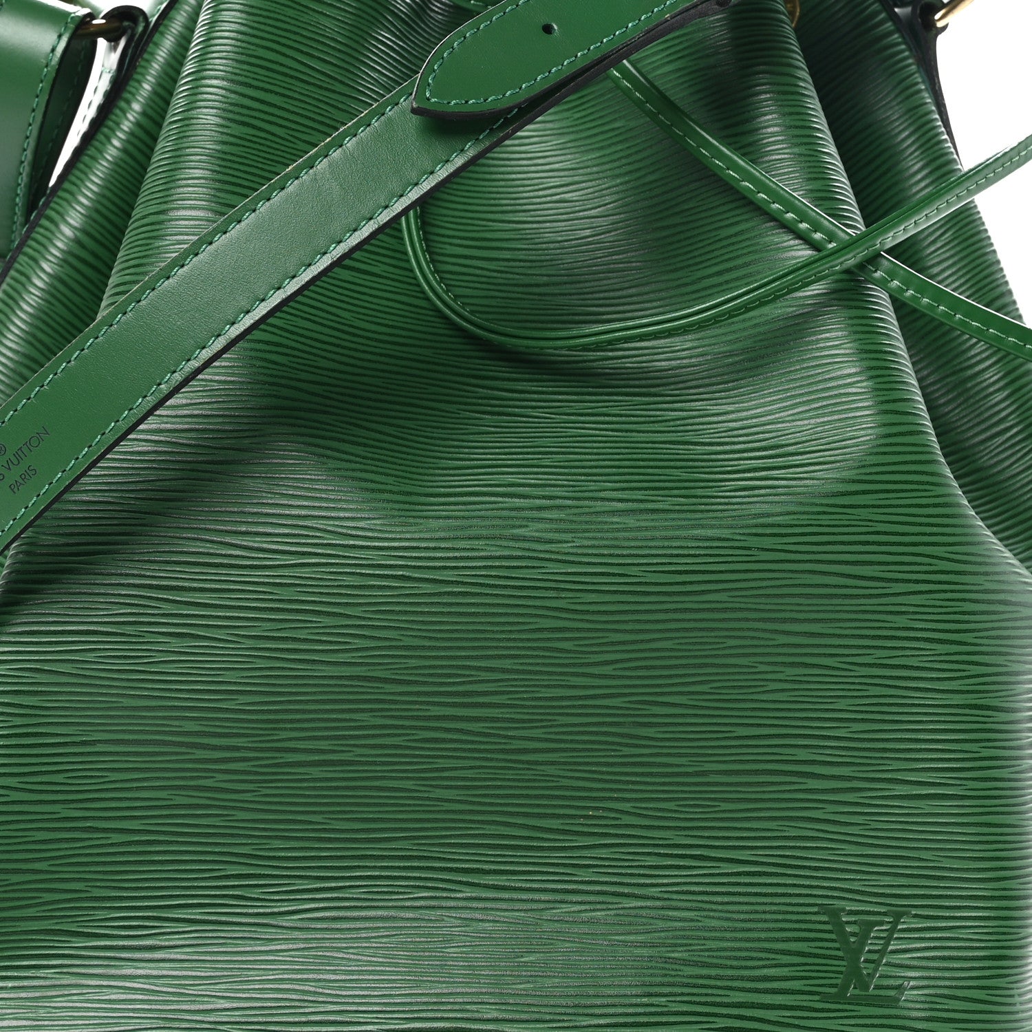 Louis Vuitton Epi Noe Borneo 8 of 13