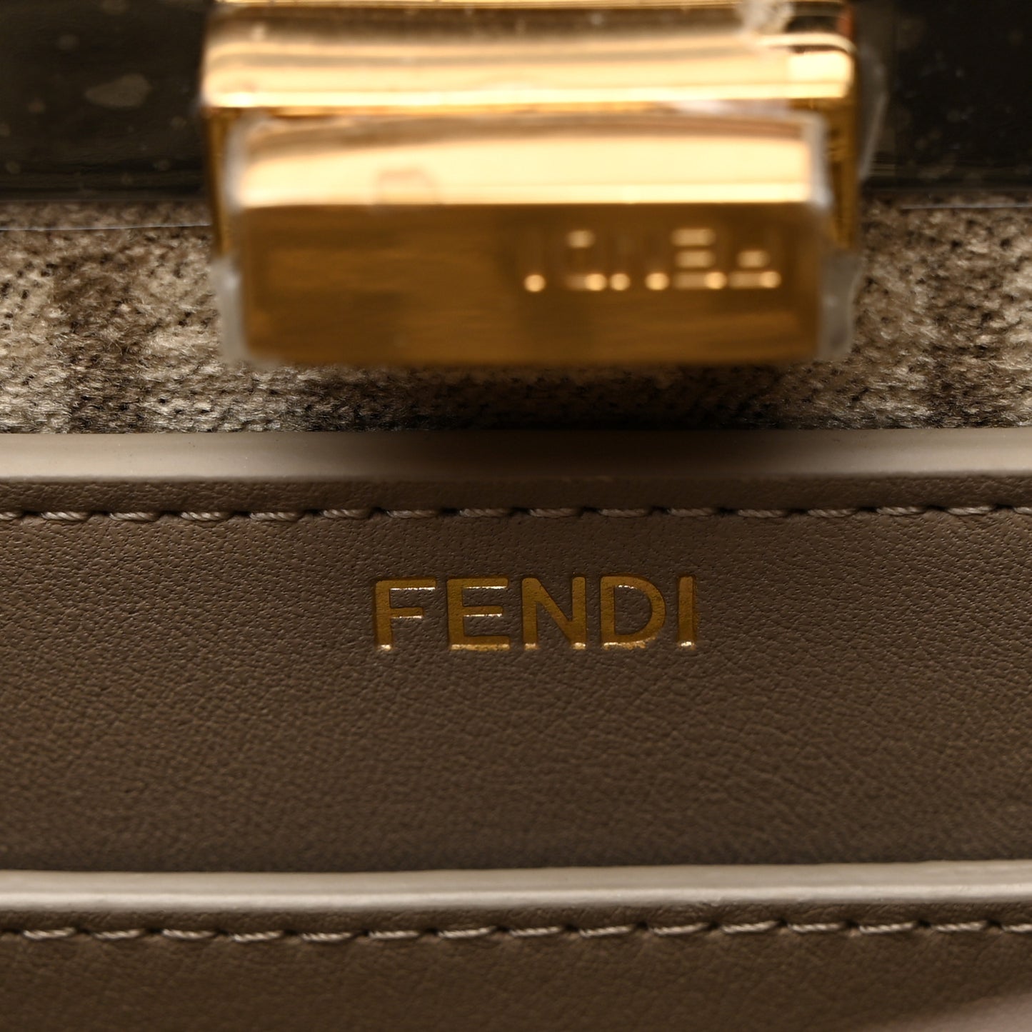 Chenille Vitello Seta FF Small Peekaboo I SEE U Satchel Tortora Nuvola