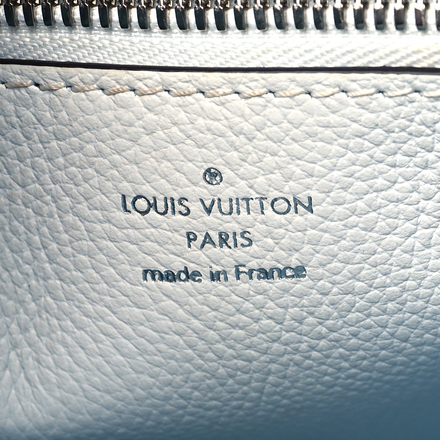Louis Vuitton Mahina Degrade Muria Bleu 6 of 9