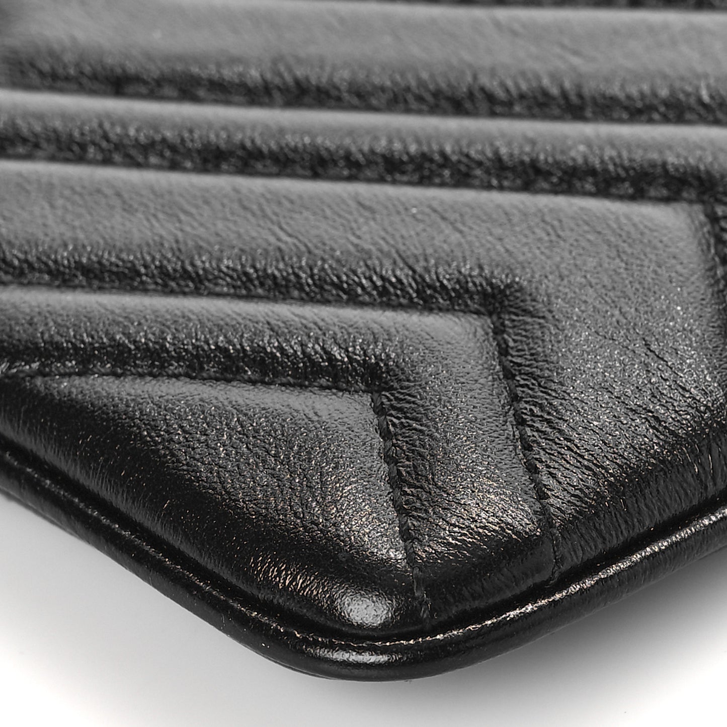 Azalea Calfskin Matelasse Heart GG Marmont Zip Pouch Black