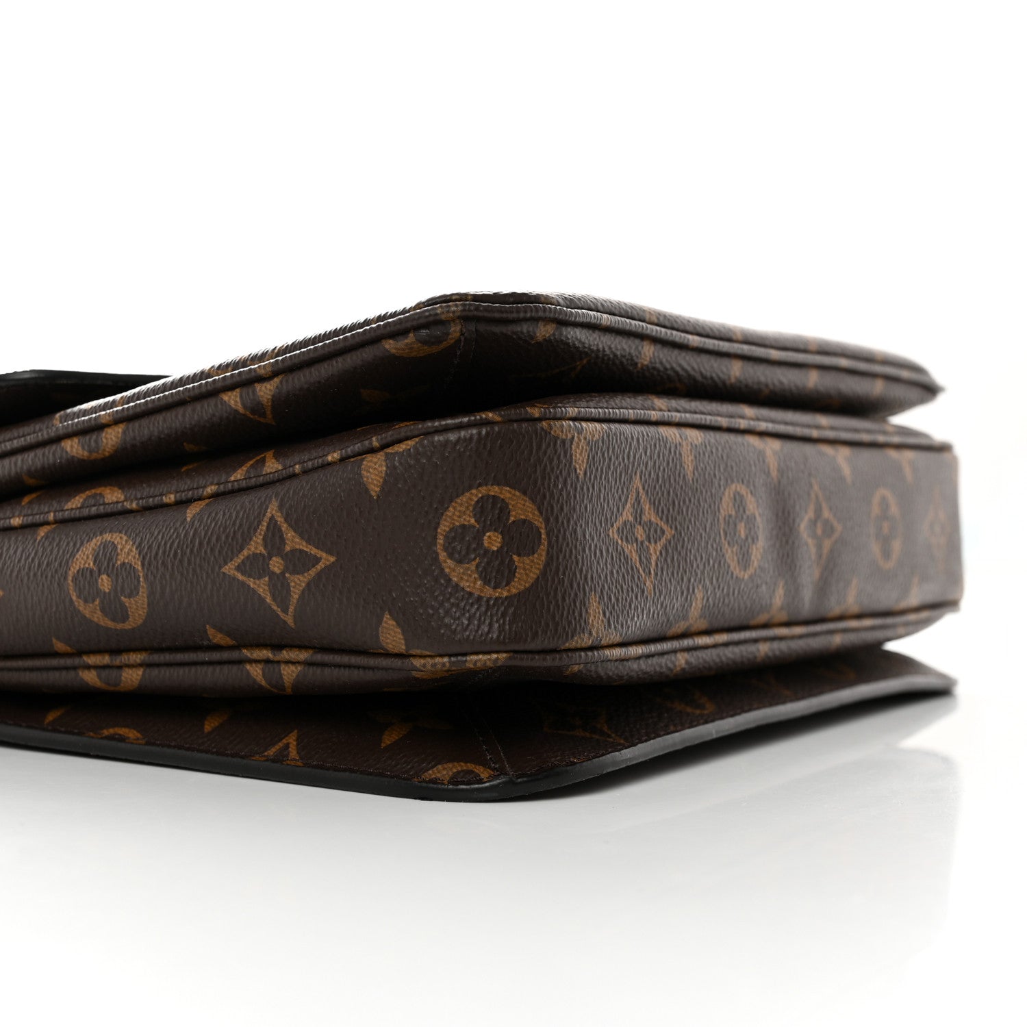 Louis Vuitton Monogram Pochette Metis 8 of 11