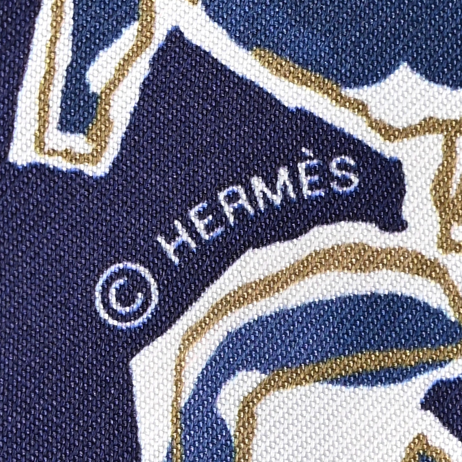 Hermes Silk Chevaux En Liberte Twilly Marine Indigo Blanc 3 of 4