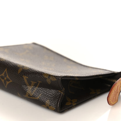 Louis Vuitton Monogram Toiletry Pouch 15 9 of 10