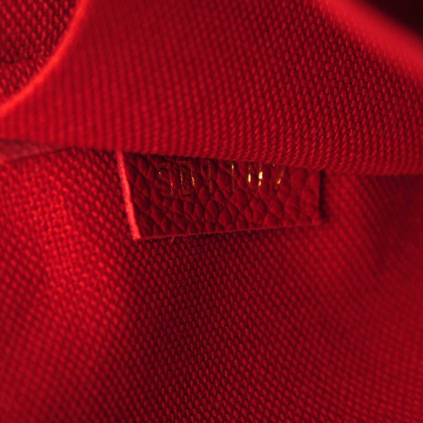 Empreinte Pochette Felicie Chain Wallet Cherry