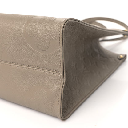 Louis Vuitton Empreinte Monogram Giant Onthego MM Tourterelle 9 of 9