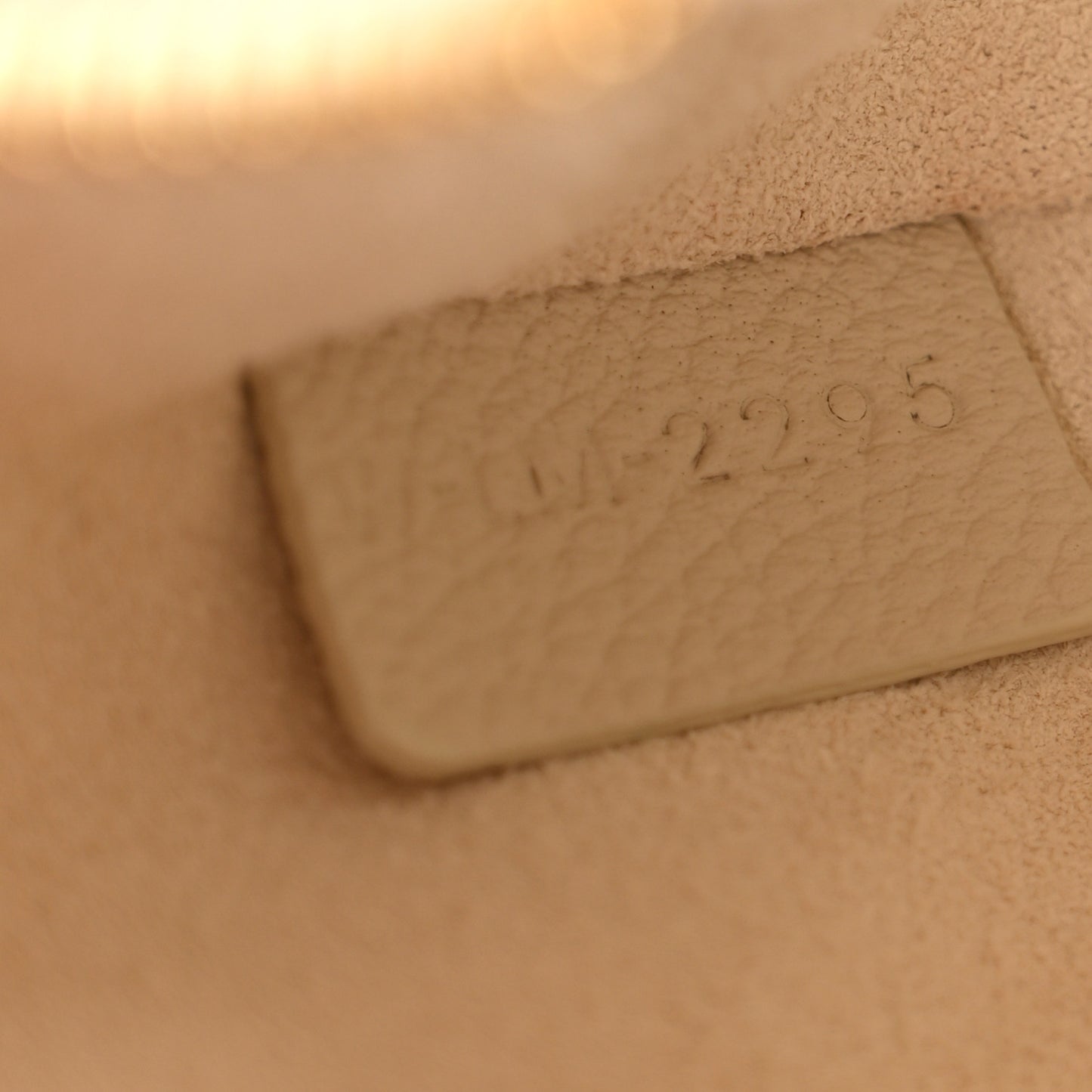 Supple Grained Calfskin Teen Lulu Shoulder Bag Rice