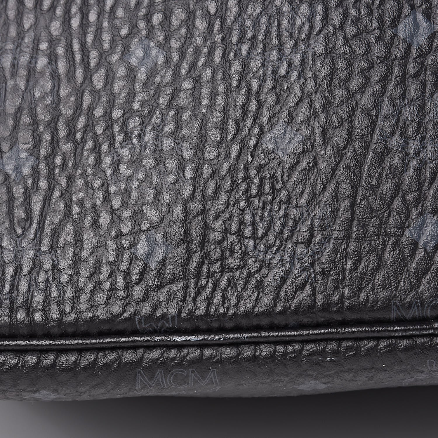MCM Visetos Medium Liz Reversible Shopper Tote Black 14 of 21