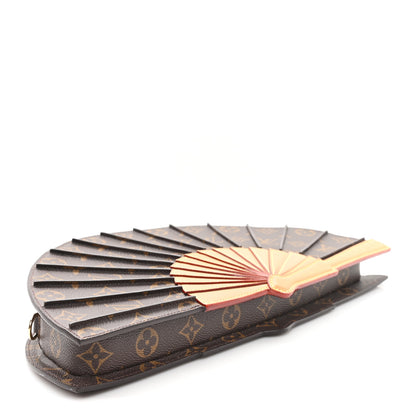 Louis Vuitton Monogram LV Fan Handag 5 of 10