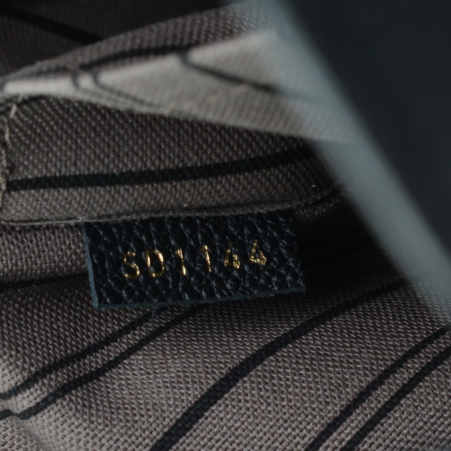 Louis Vuitton Empreinte Montaigne MM Black 8 of 8