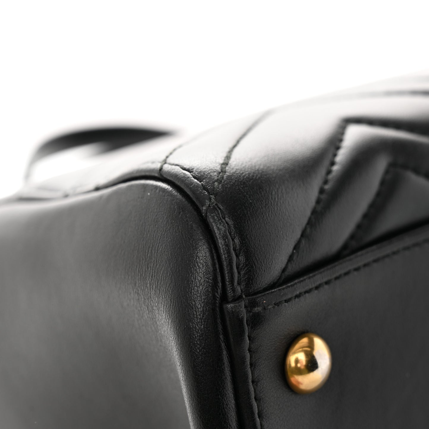 Calfskin Matelasse Medium GG Marmont Tote Black