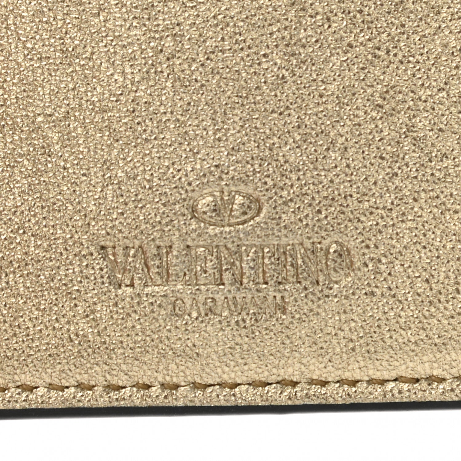 Valentino Garavani Metallic Pebbled Calfskin Rockstud Card Holder Gold 6 of 7
