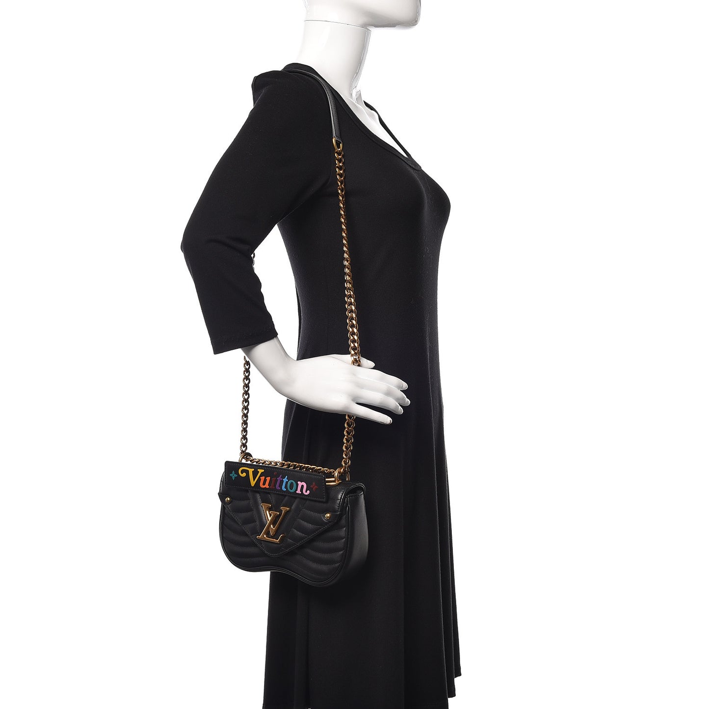 Calfskin New Wave Chain PM Black
