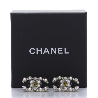 Chanel Pearl Crystal Nefertiti CC Earrings Gold 5 of 5