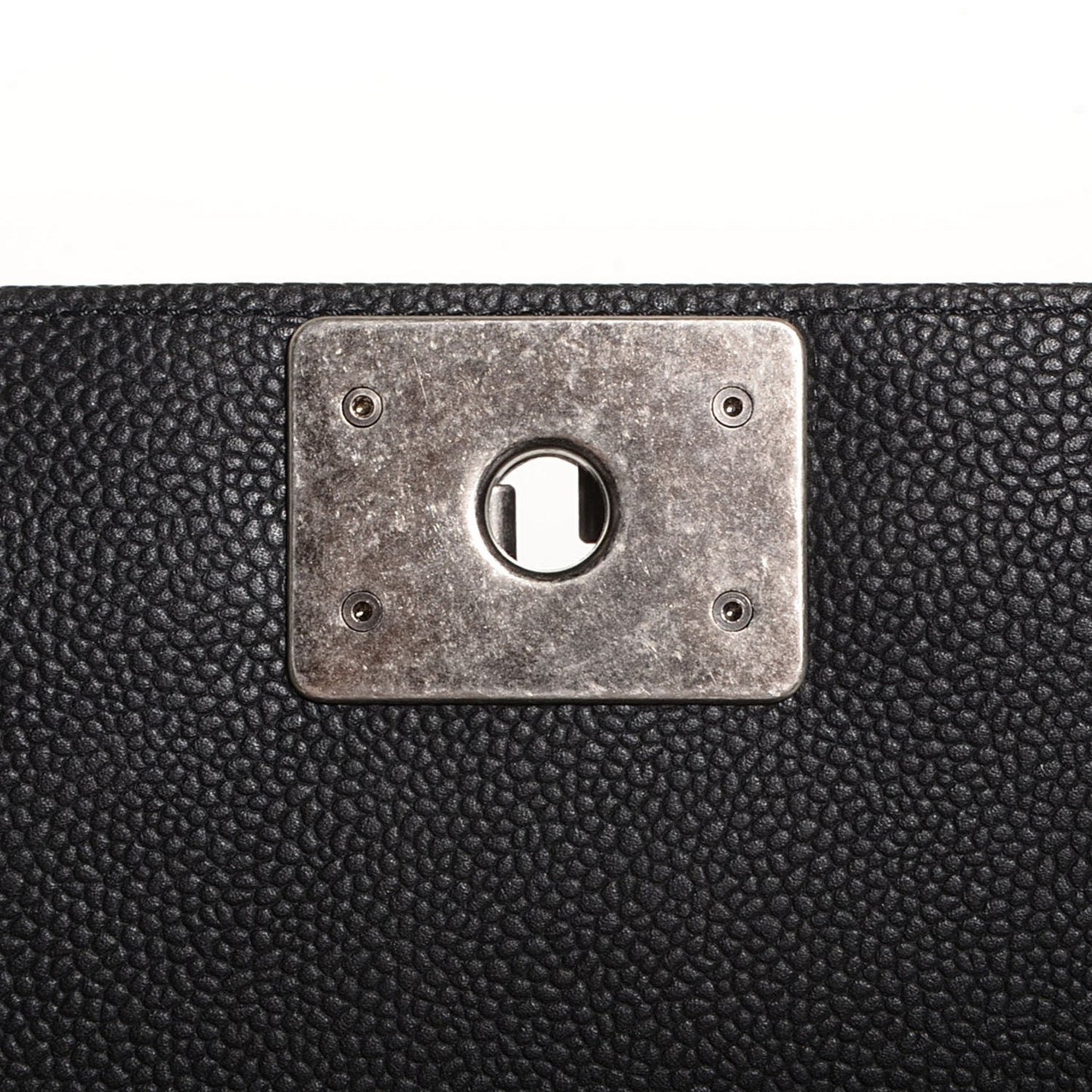 Caviar Quilted Medium Boy Flap Black