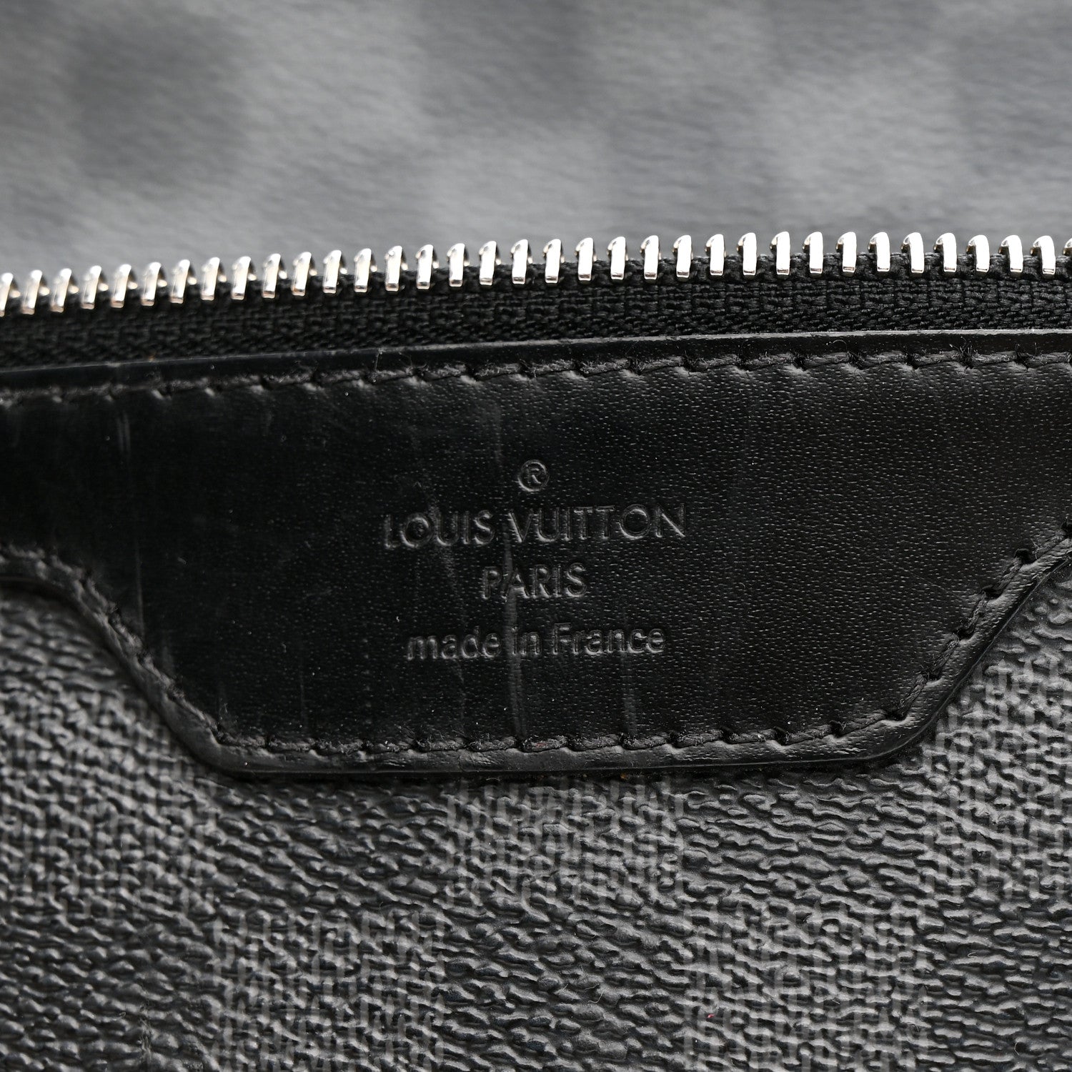 Louis Vuitton Damier Graphite Mick MM 6 of 14