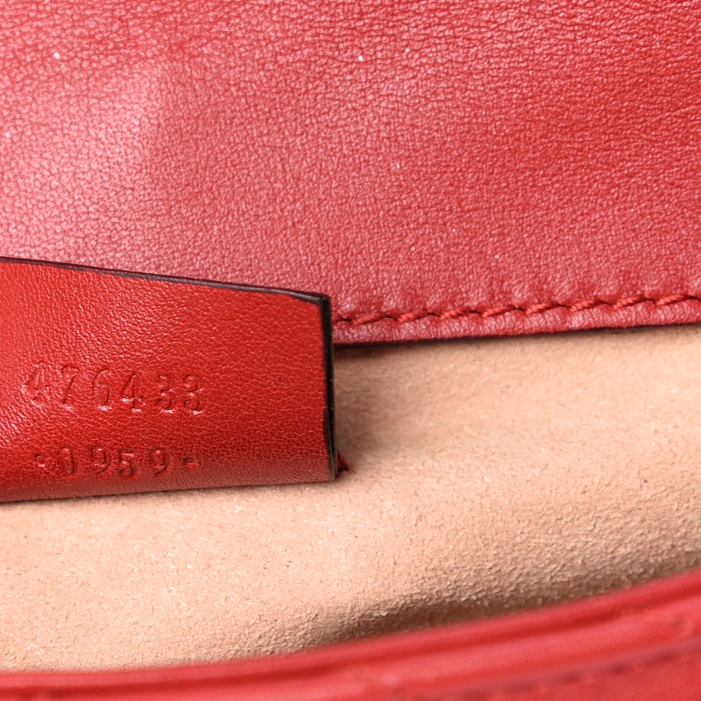 Calfskin Matelasse Super Mini GG Marmont Shoulder Bag Hibiscus Red