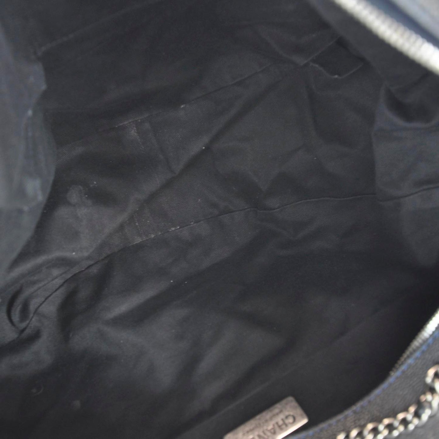 Caviar Outdoor Ligne Hobo Bag Black