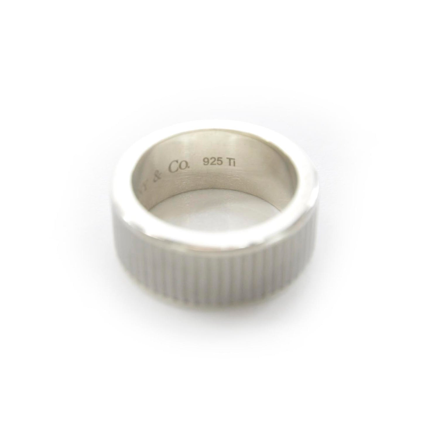 Sterling Silver 9mm Titanium Coin Edge Ring 7
