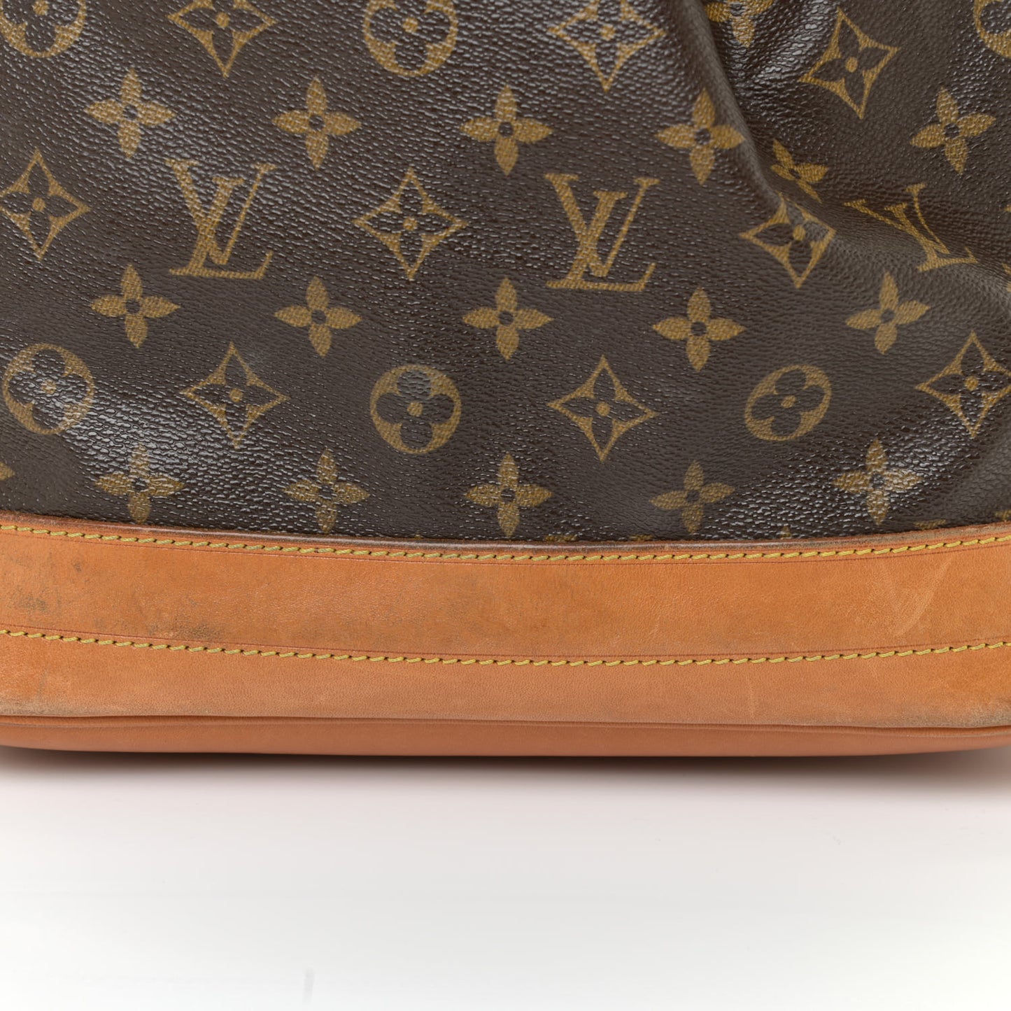 Monogram Noe