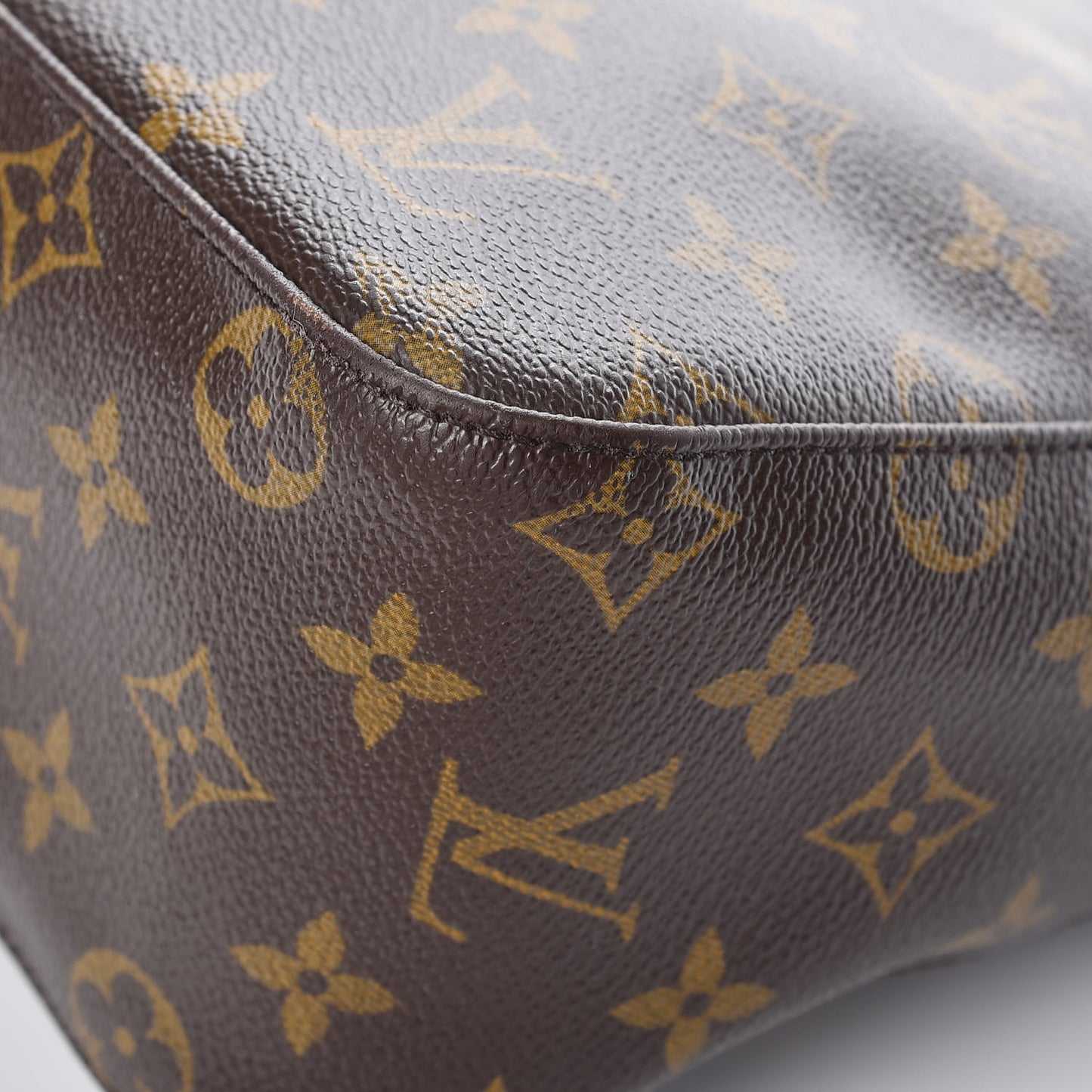 Monogram Looping MM