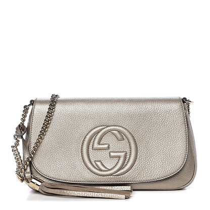 Gucci Metallic Pebbled Calfskin Medium Soho Flap Crossbody Golden Beige 1 of 9