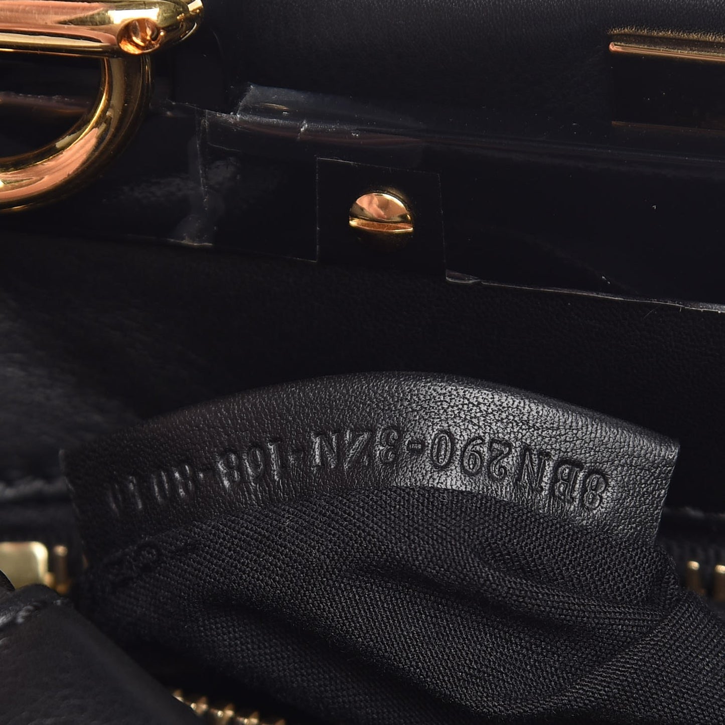 Vitello Seta Shiny Nappa Medium Peekaboo Iconic Satchel Black