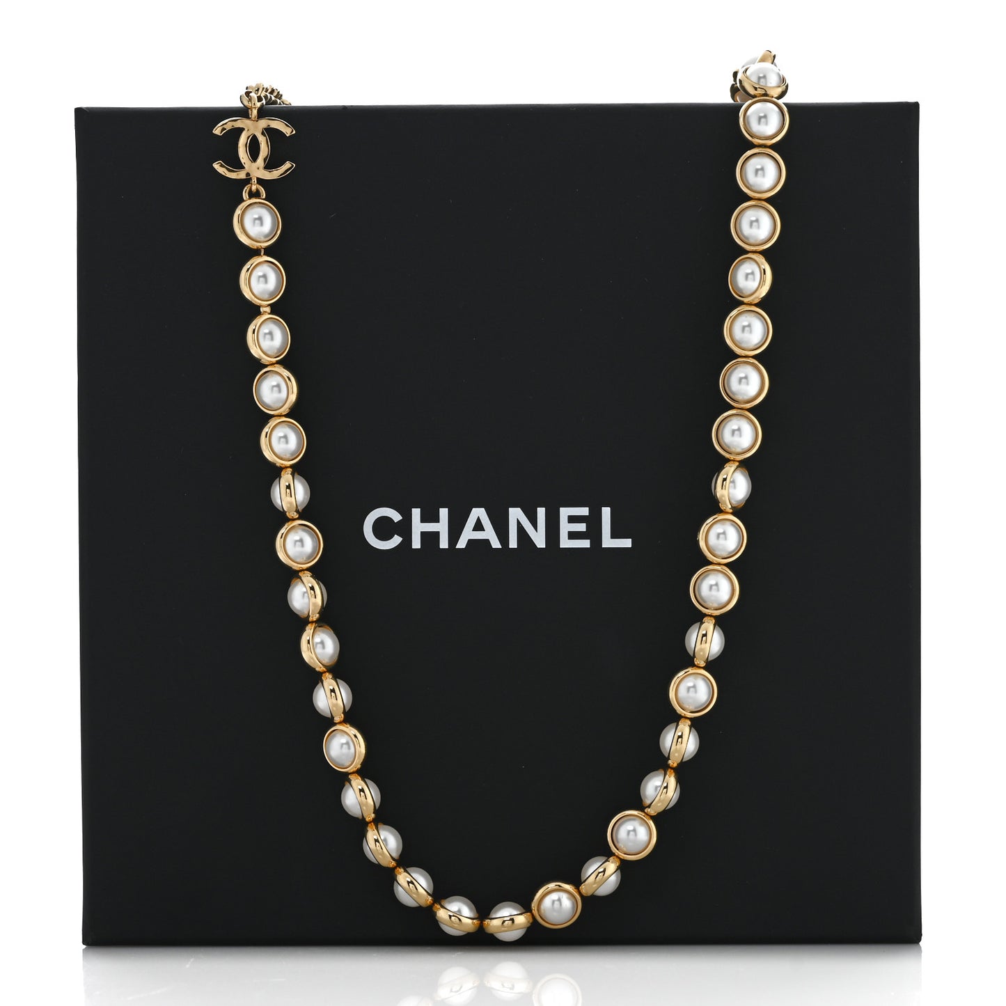 Pearl CC Necklace Gold