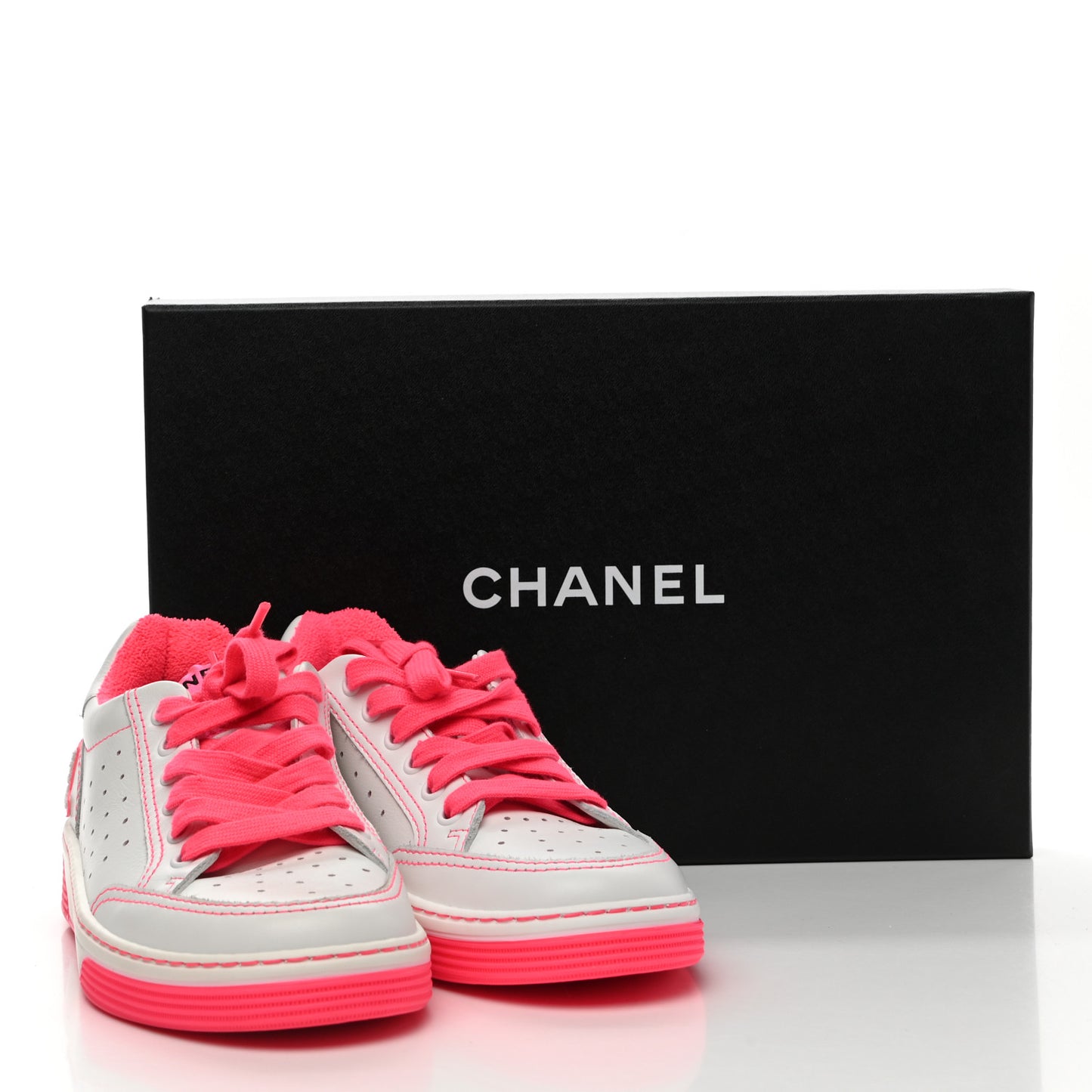 Calfskin Womens Logo Sneakers 36 Fuchsia White
