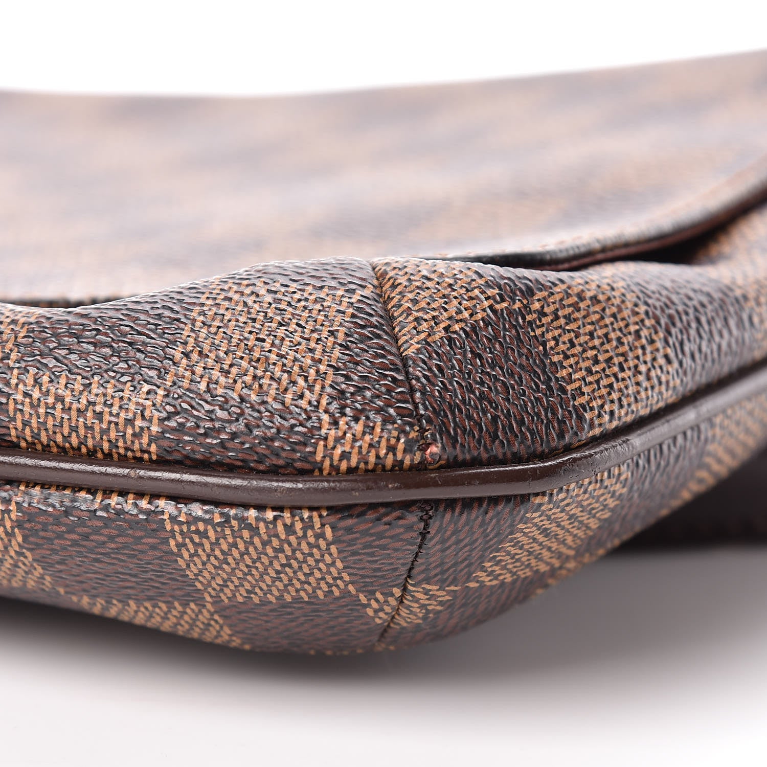 Louis Vuitton Damier Ebene Musette Tango 11 of 13