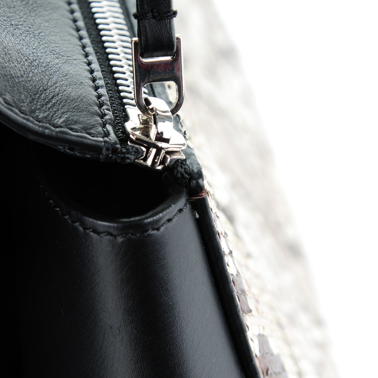 Python Medium Edge Shoulder Bag Natural