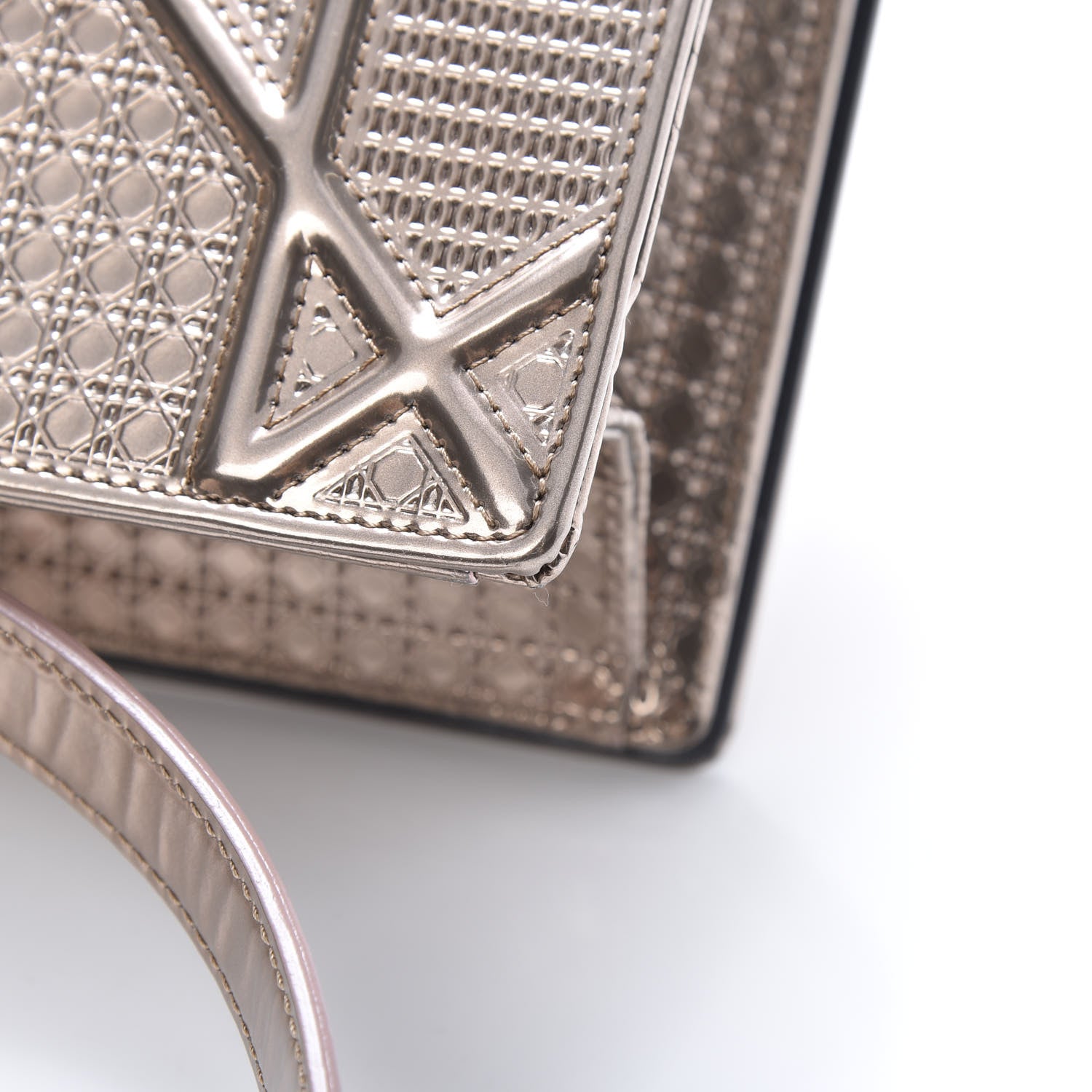 Christian Dior Metallic Patent Micro-Cannage Medium Diorama Flap Bag Pink 15 of 17