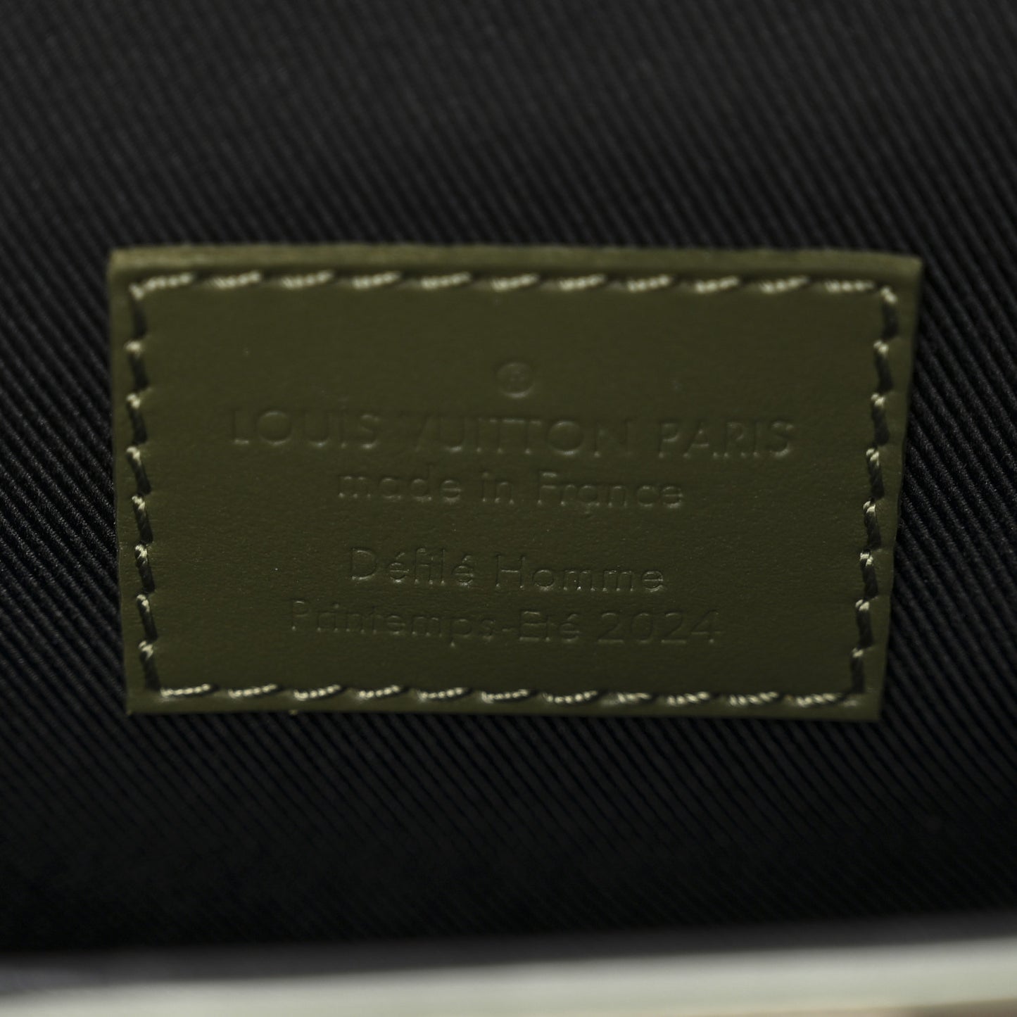 Damoflage Steamer Wearable Wallet Green