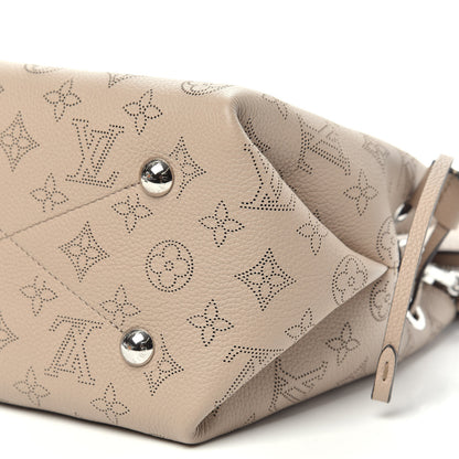 Louis Vuitton Mahina Bella Galet 7 of 8
