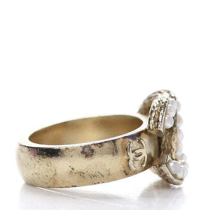 Chanel Pearl CC Ring 51 Gold 5 of 6
