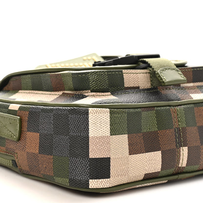 Louis Vuitton Damoflage Quest Messenger Green 8 of 9