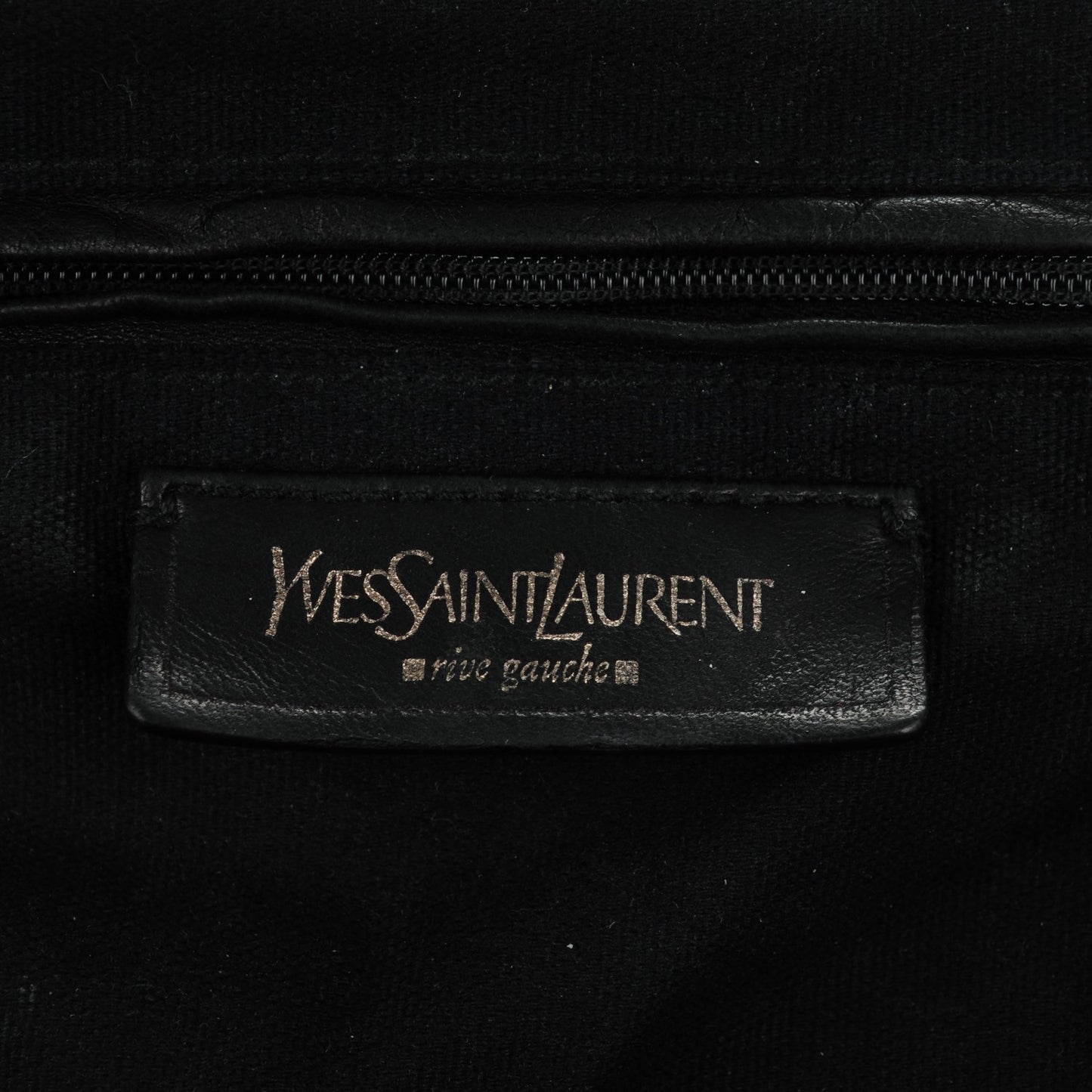 Pebbled Lambskin Medium Easy Sac Black
