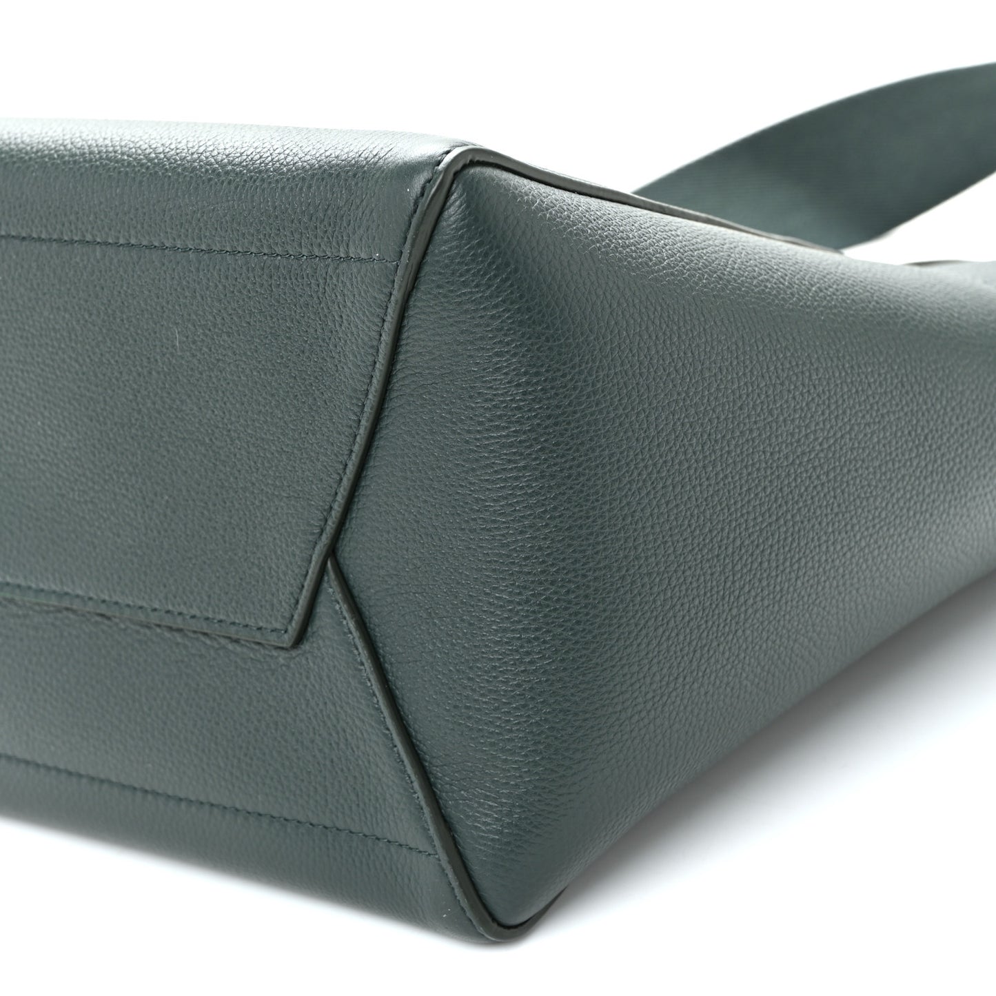 Soft Grained Calfskin Sangle Bucket Bag Amazone