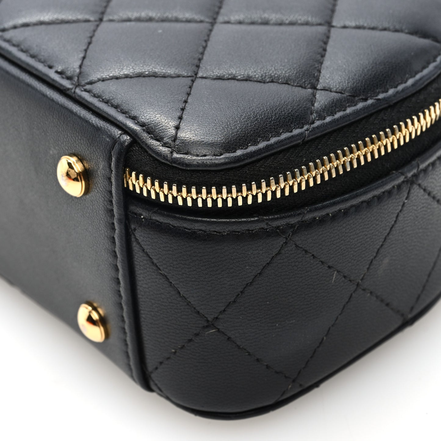 Lambskin Quilted Chic Riviera Top Handle Vanity Case Black