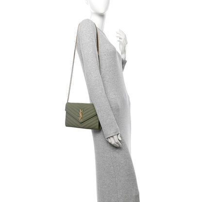 Saint Laurent Grain De Poudre Matelasse Chevron Monogram Chain Wallet Pistachio 2 of 16