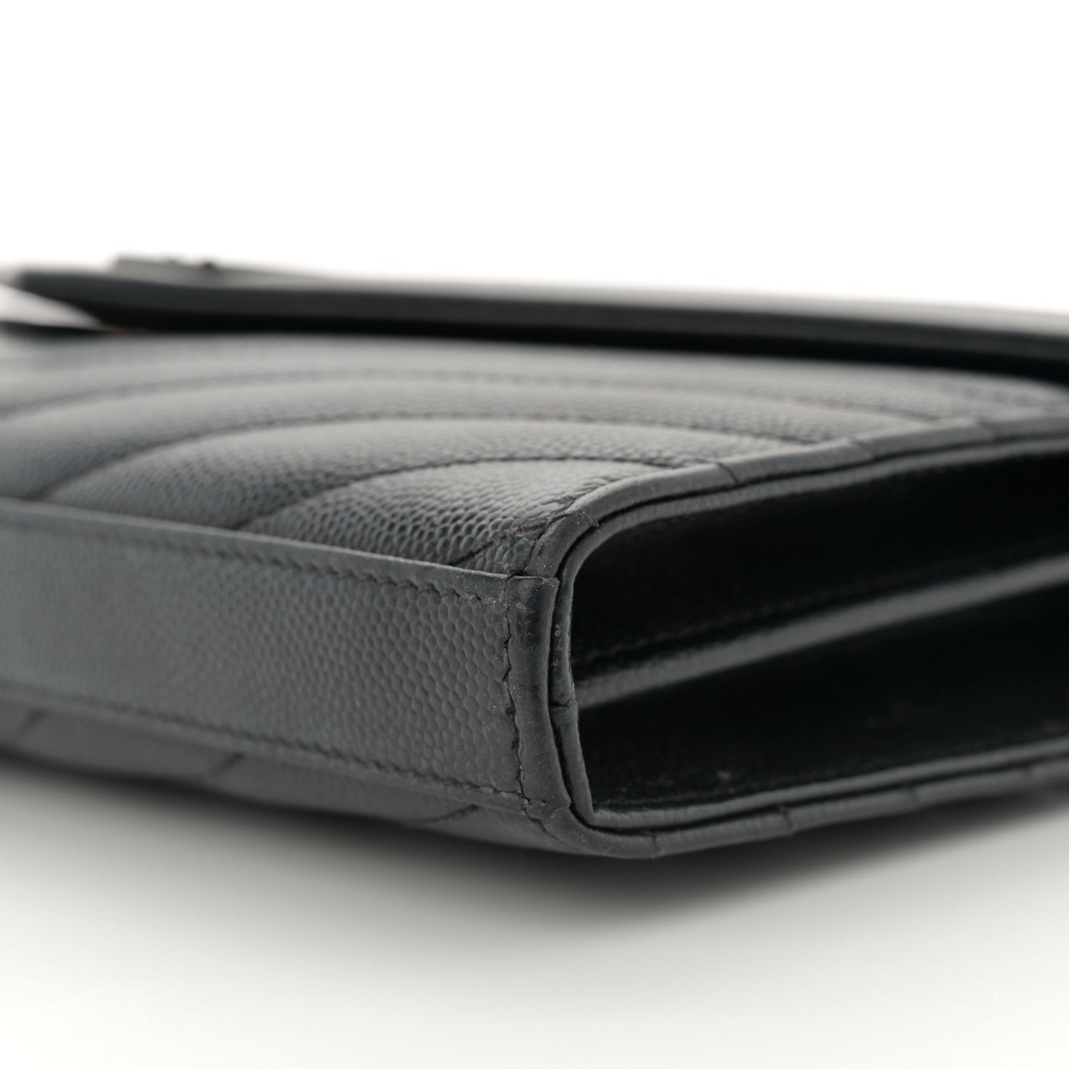 Saint Laurent Grain De Poudre Matelasse Chevron Monogram Monochrome Chain Wallet Black 11 of 15