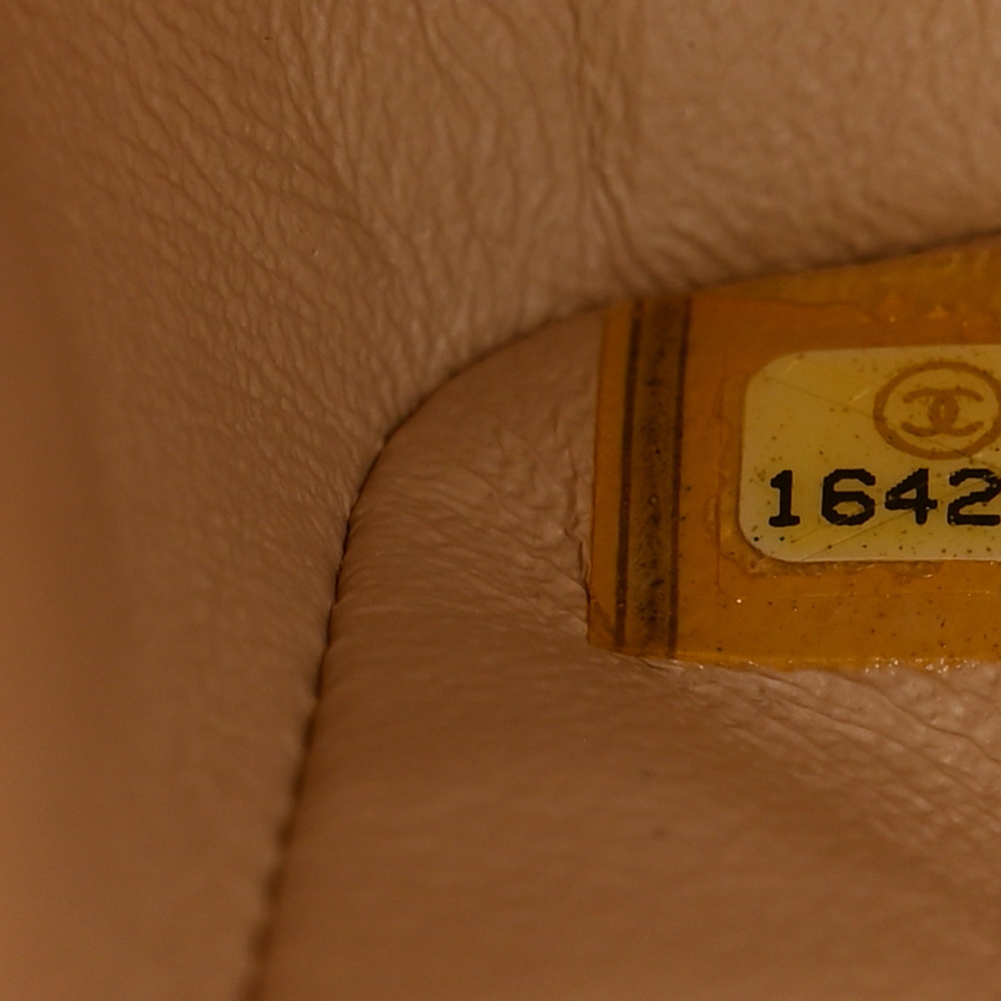 Caviar Quilted Jumbo Double Flap Beige Clair