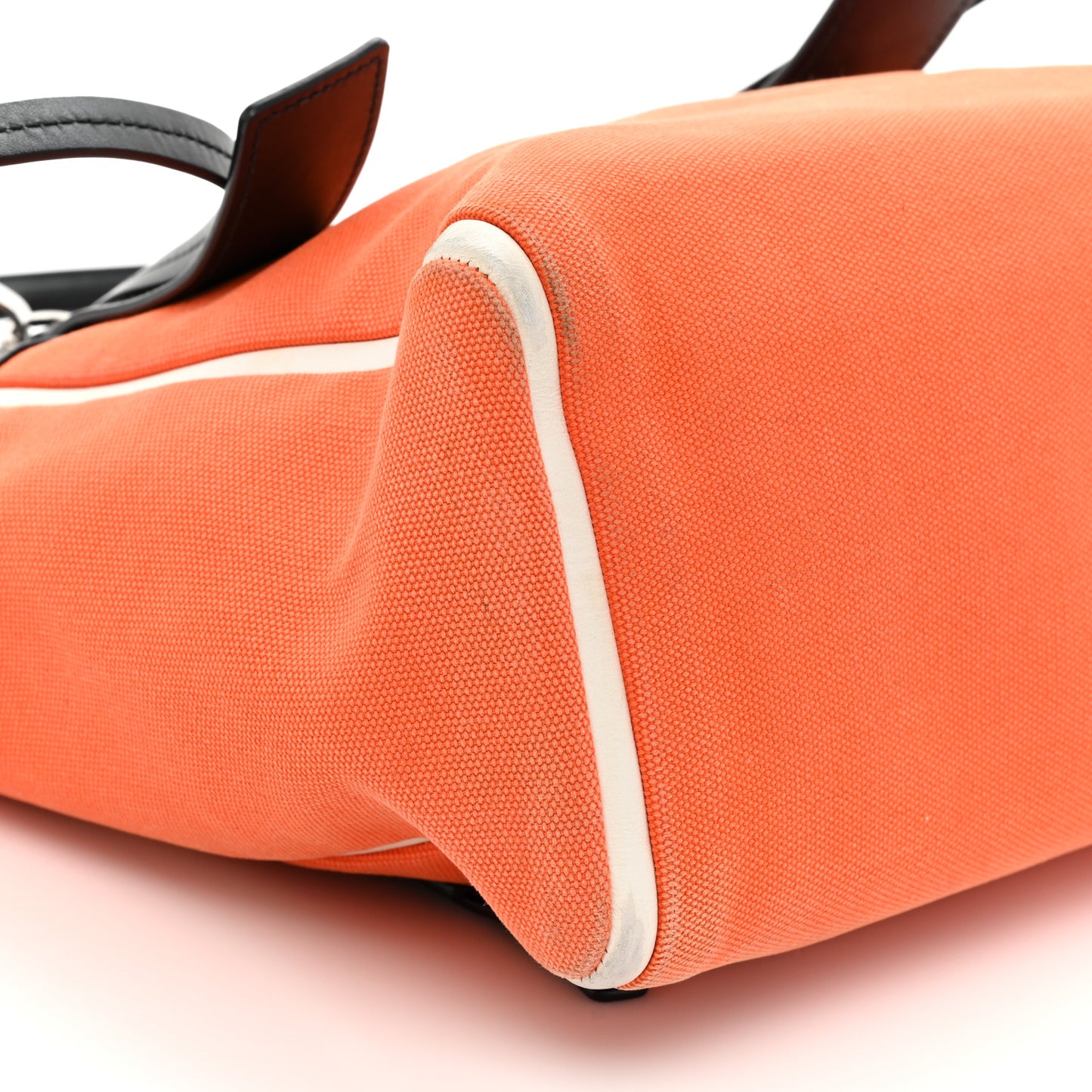 Canapa Grace Lux Small Ouverture Top Handle Bag Papaya Black