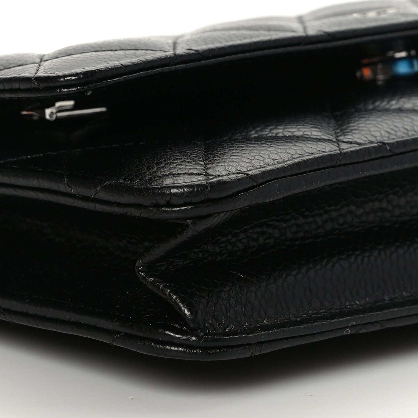 Caviar Quilted Wallet On Chain WOC Black