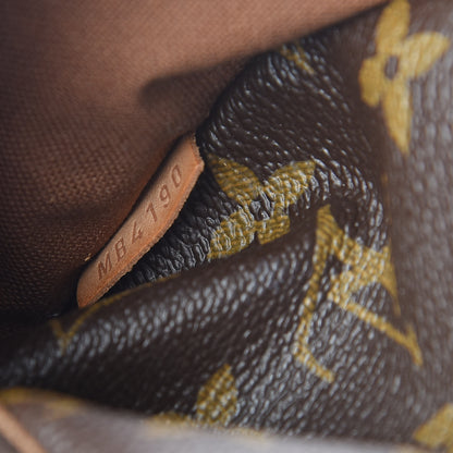 Louis Vuitton Monogram Totally MM 7 of 23
