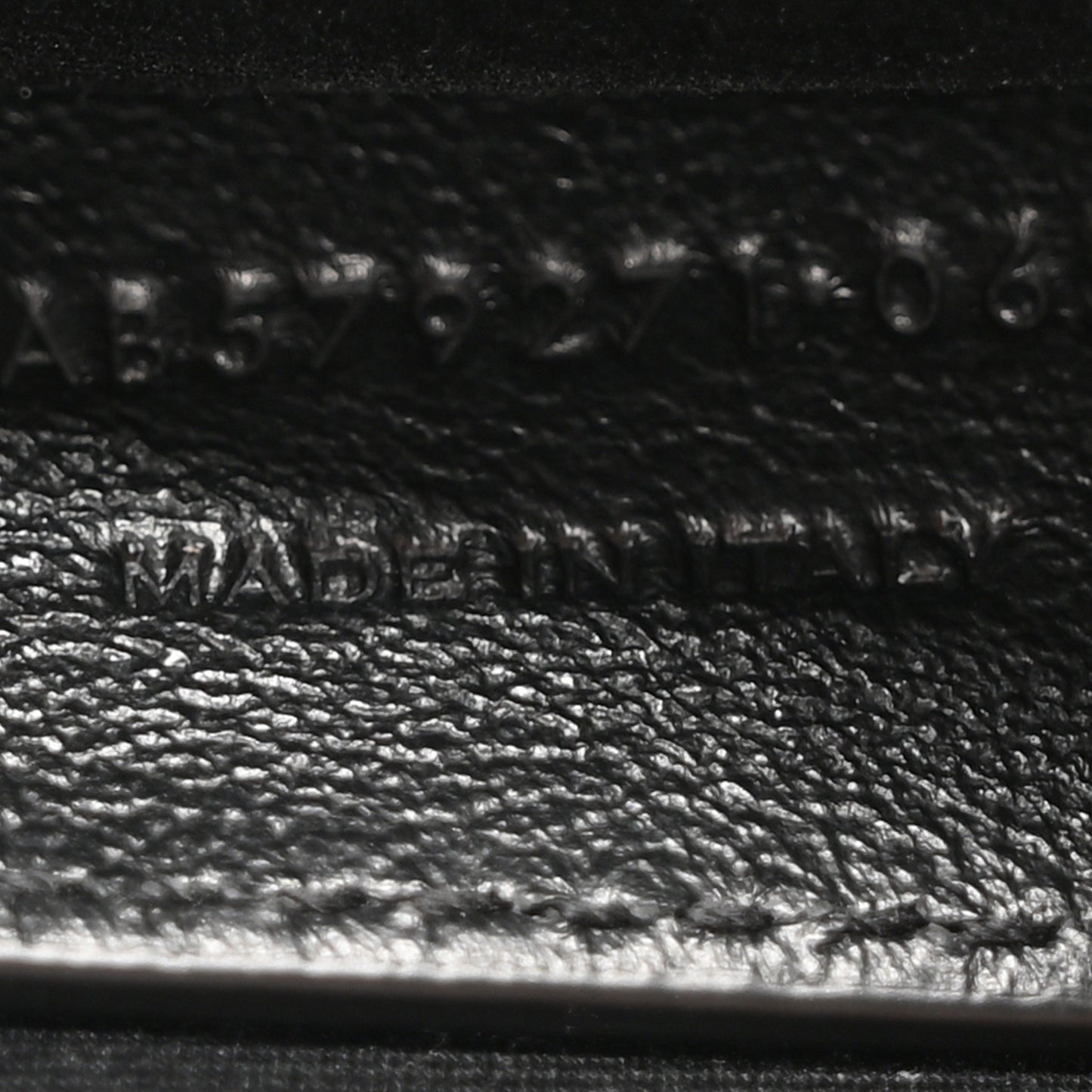 Shiny Calfskin Crocodile Embossed Manhattan Baguette Black