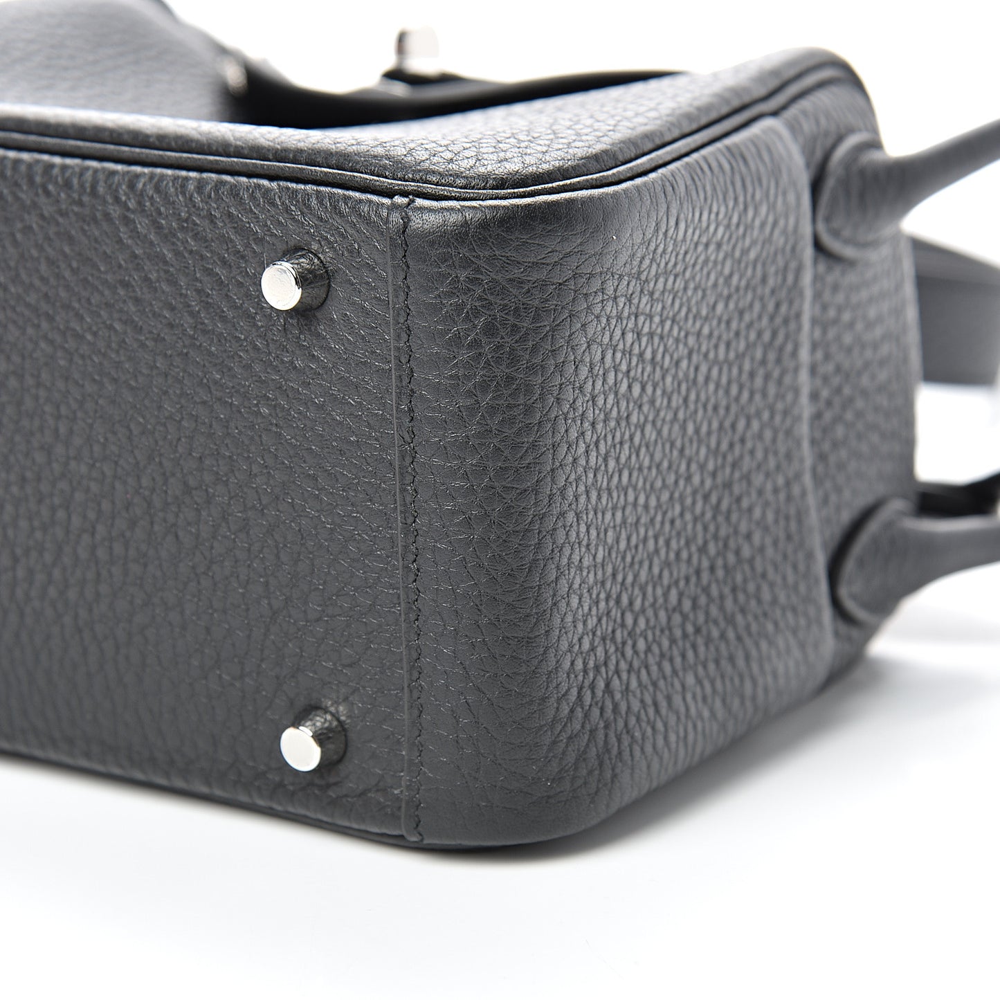 Taurillon Clemence Mini Lindy 20 Black
